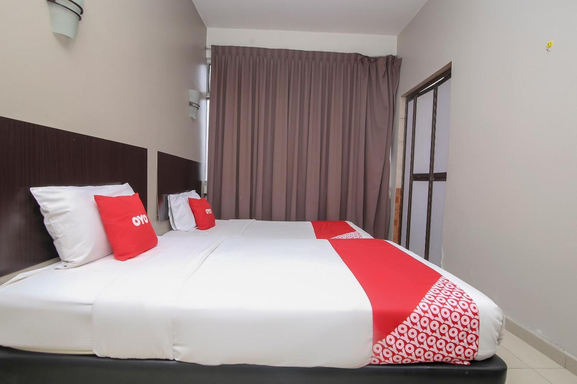 Nice Stay Three Six Five Services Кучинг Екстериор снимка