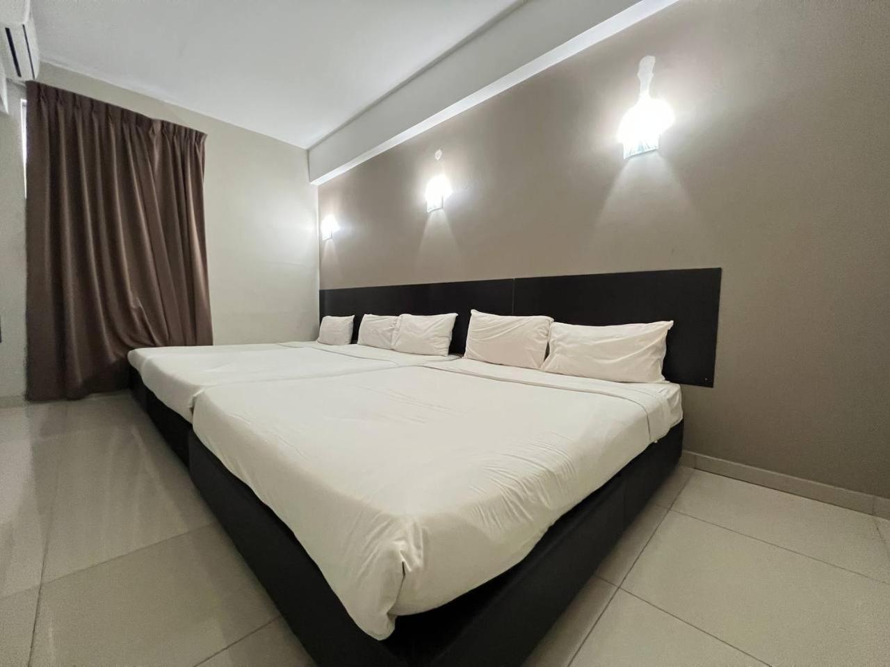 Nice Stay Three Six Five Services Кучинг Екстериор снимка