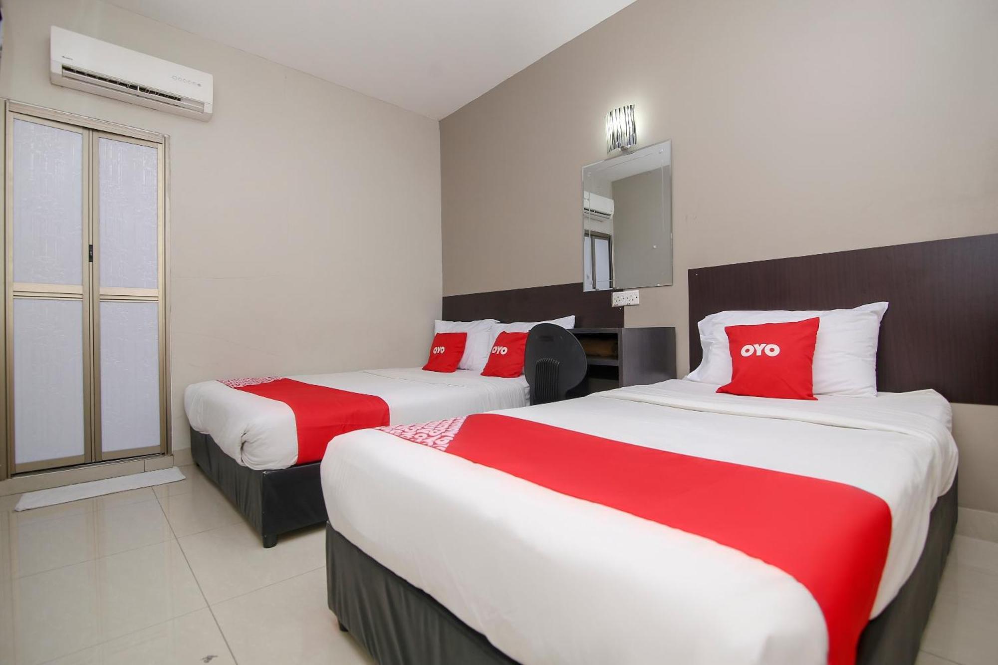 Nice Stay Three Six Five Services Кучинг Екстериор снимка