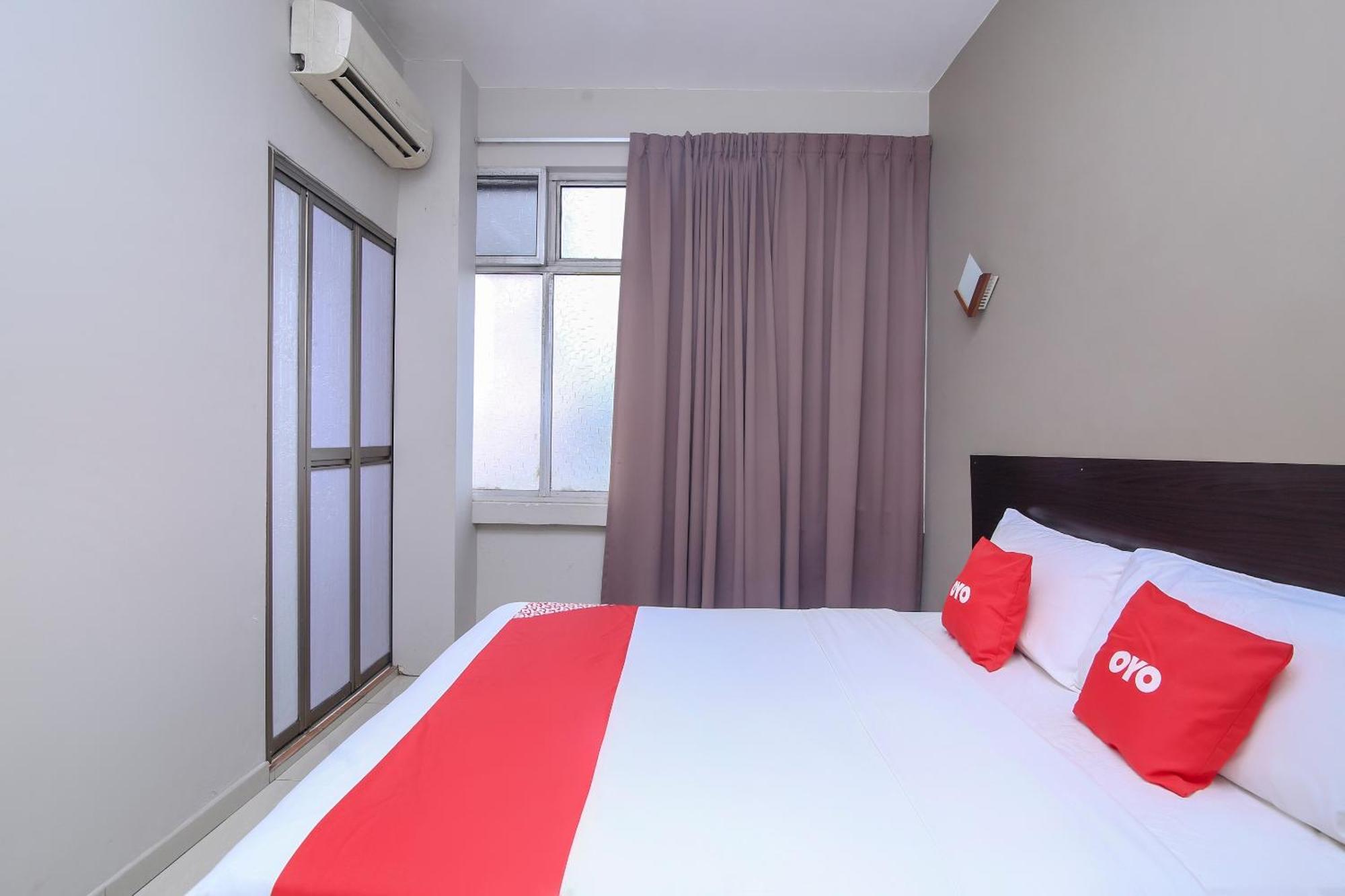 Nice Stay Three Six Five Services Кучинг Екстериор снимка