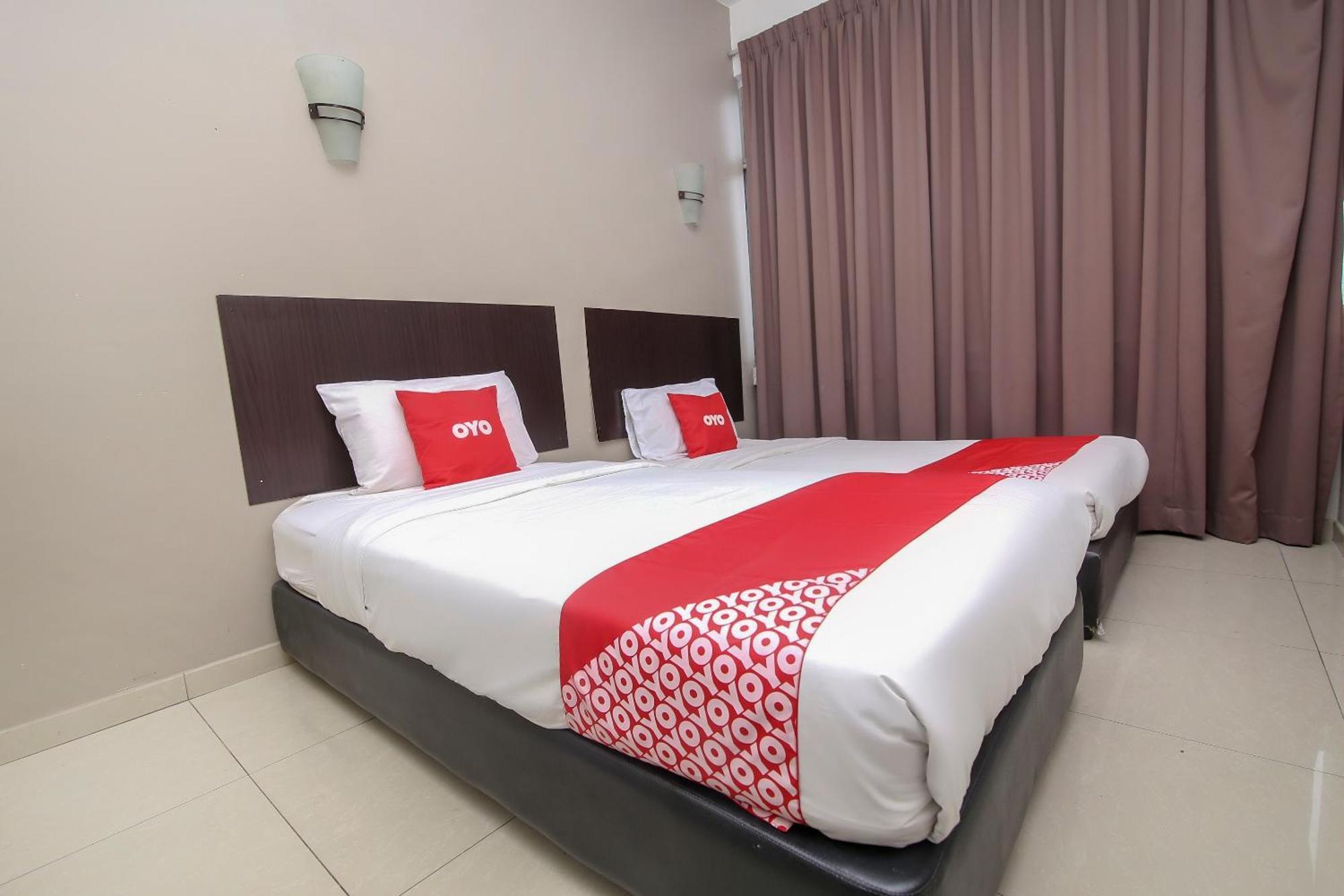 Nice Stay Three Six Five Services Кучинг Екстериор снимка